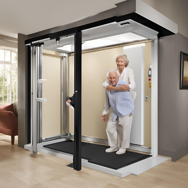 Hydraulic lift elevator for home